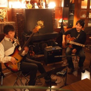 道頓堀KentにてNeaさん牧川さんとライブです。