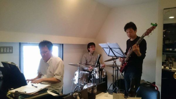 寝屋川micci倶楽部で上級者辰井さんのホストセッションでした。