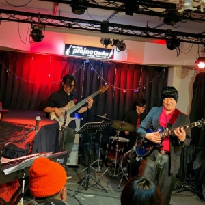 12月13日は 杉本さんBANDにて 本町プラジャナでの演奏でした。