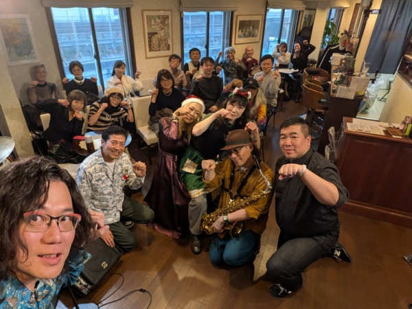 Kika & Friends クリスマスライブat 関目アルテコーダ