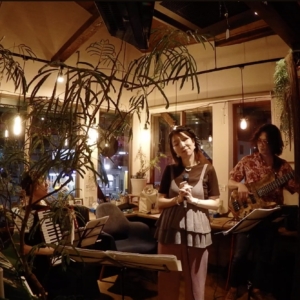 カフェオーガスタにてJAZZ & POPS LIVE終了しました！！