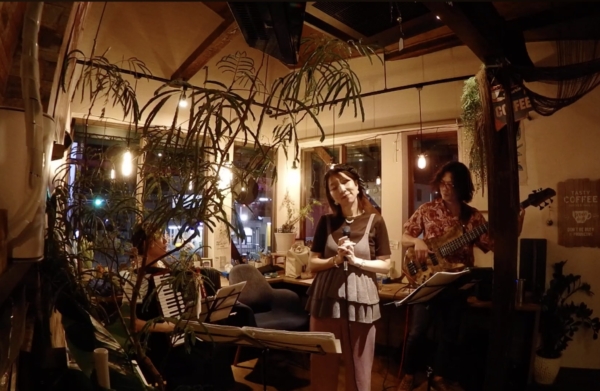 カフェオーガスタにてJAZZ & POPS LIVE終了しました!!